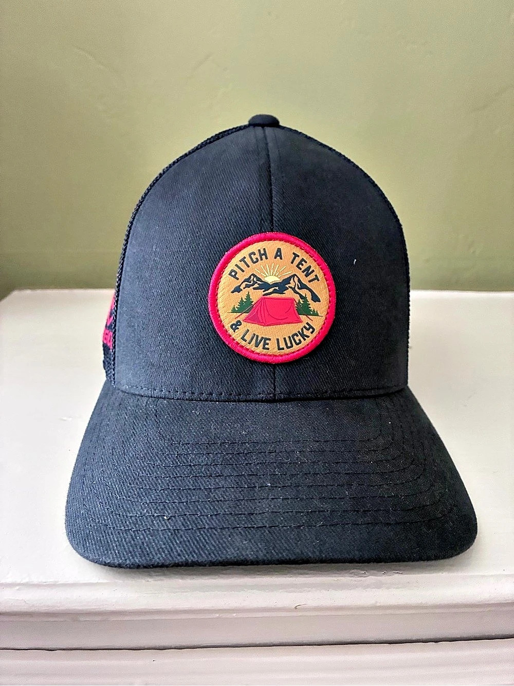 Black Clover Topgolf Pith & Ten Black & Pink Flexfit Hat Like New